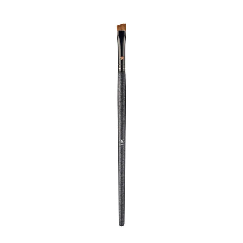 P Series Makeup Brush High Quality Animal Bristles Loose Powder Foundation Blush Concealer Brush Beauty Tools For Women