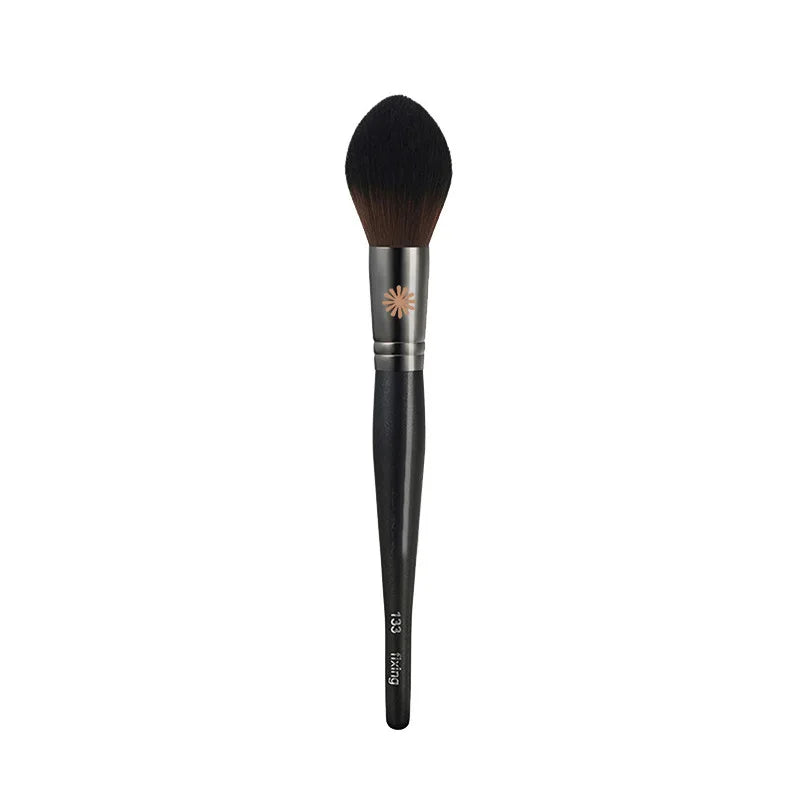 P Series Makeup Brush High Quality Animal Bristles Loose Powder Foundation Blush Concealer Brush Beauty Tools For Women