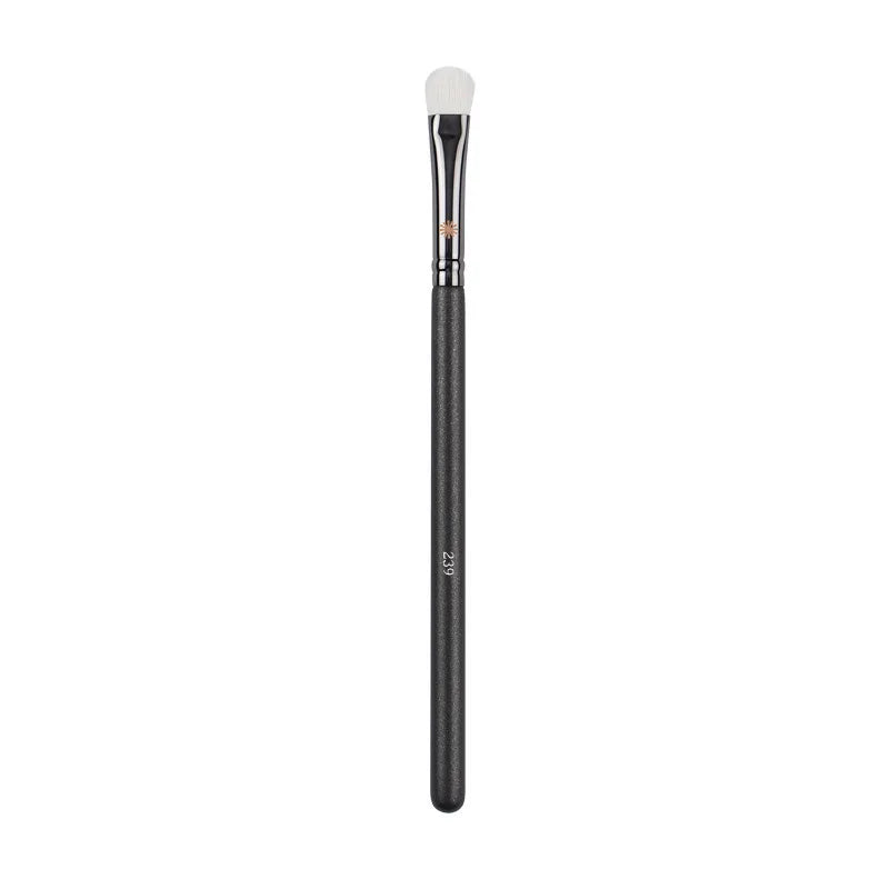 P Series Makeup Brush High Quality Animal Bristles Loose Powder Foundation Blush Concealer Brush Beauty Tools For Women