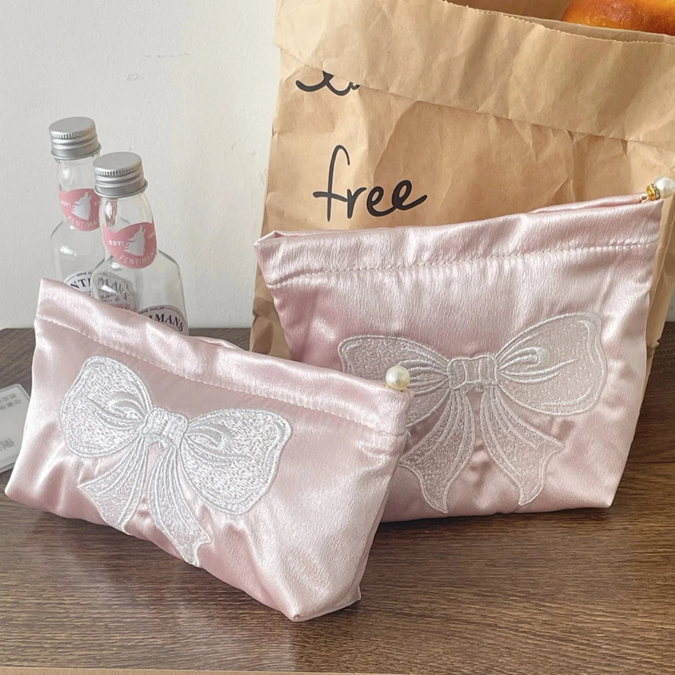 Makeup Bag for Girls Small Bow Cosmetic Pouch with Zipper Aesthetic Portable Travel Toiletry Makeup Organizer Bags